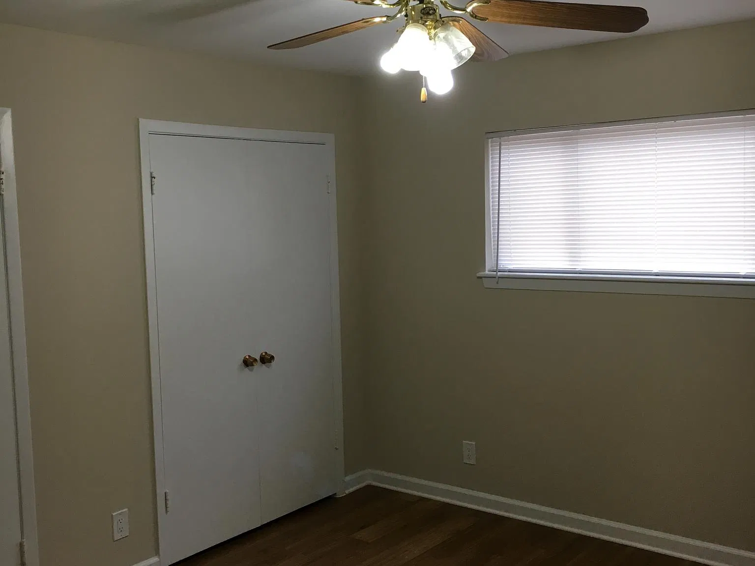 2 bed, 1000 sqft, $695 — Photo 3