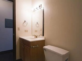 127 S Whispering Hills Dr APT C1, Naperville, IL 60540