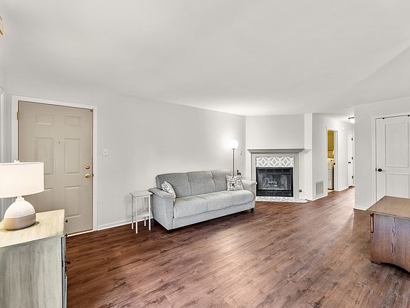 2nd image of 6651 W 64th Pl APT 302