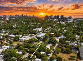 St Albans Park, Miami, FL 33133