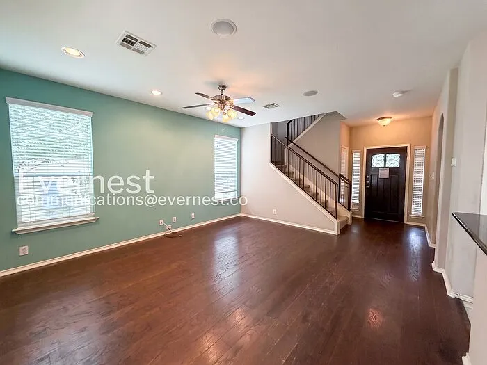 1620 Willow Vis — Photo 4