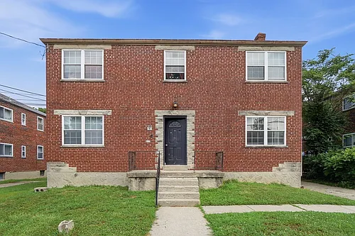 Cozy Apartment Building in Reading District! Photo 1