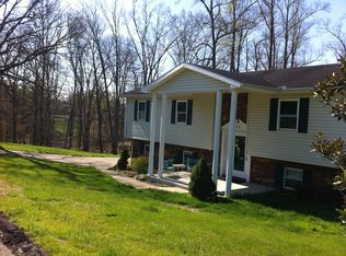 122 Arlington Pl, Russell, KY 41169