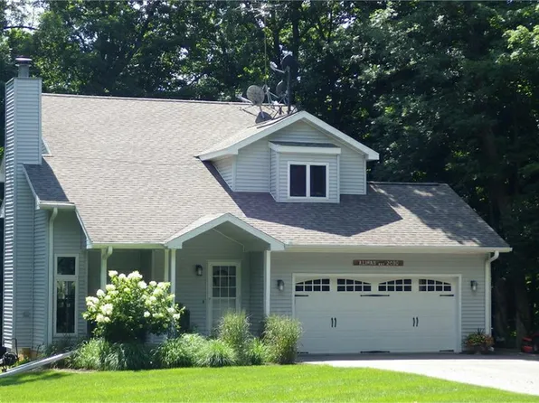 20772 253rd St, Delhi, IA 52223