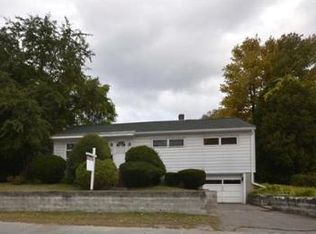 46 Mariposa Ave, Lowell, MA 01851