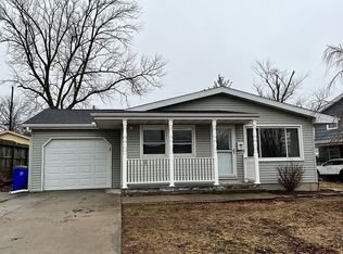 38 Ridgedale Dr, Decatur, IL 62521