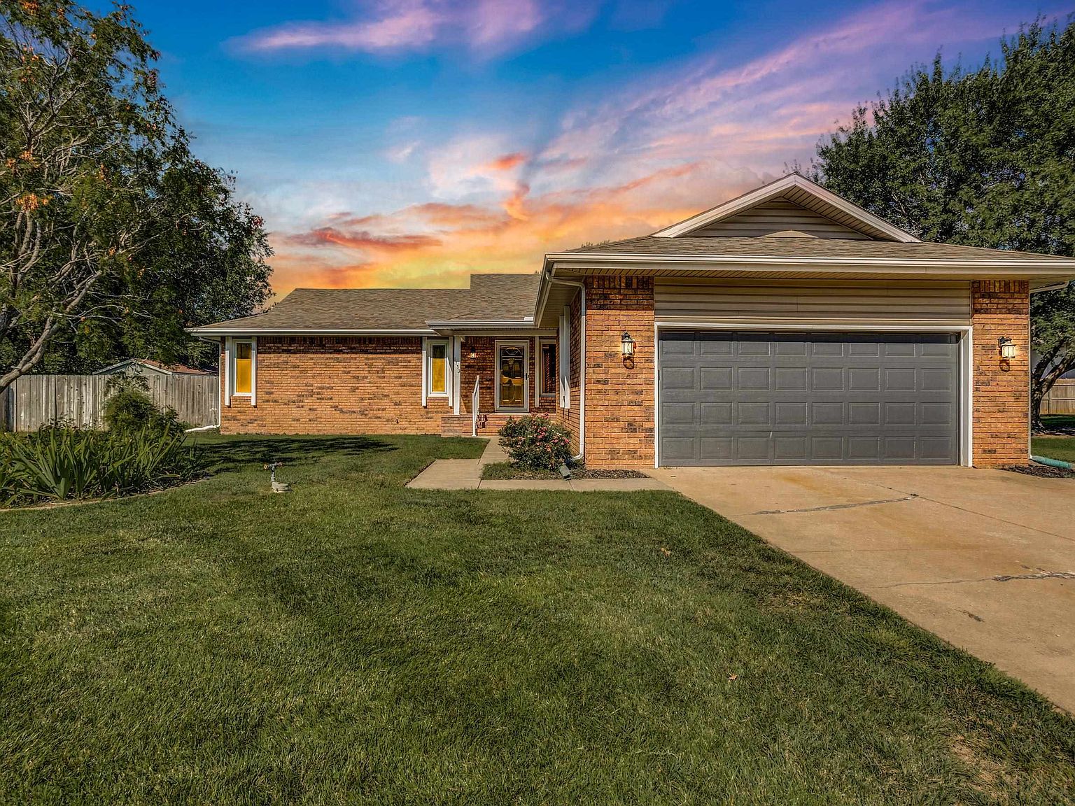 1733 N Stony Point St, Wichita, KS 67212 Zillow