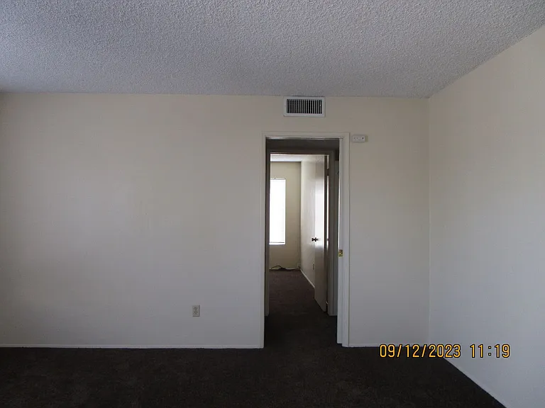 2516 Ashe Rd #A-E — Photo 7