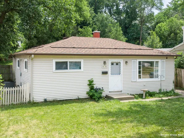 820 Woolsey Dr SW, Grand Rapids, MI 49503