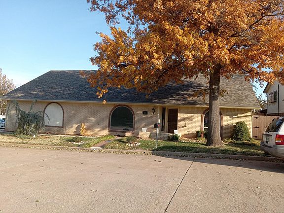 2nd image of 8812 Shilling Shore Ct