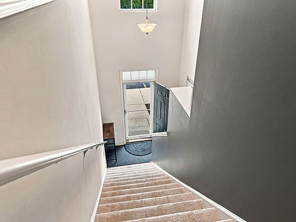 4th image of 4455 Timber Ridge Ct #4455