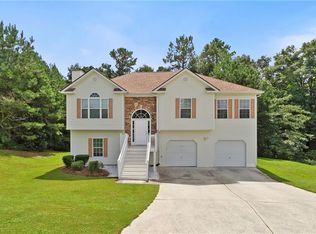 1054 Moonstone Ct, Lithia Springs, GA 30122