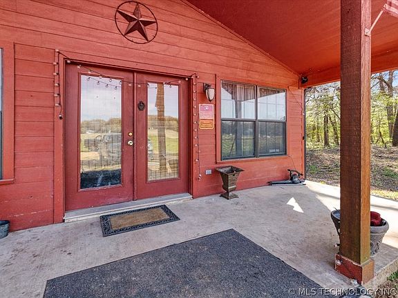 4th image of 2576 Winnett Rd