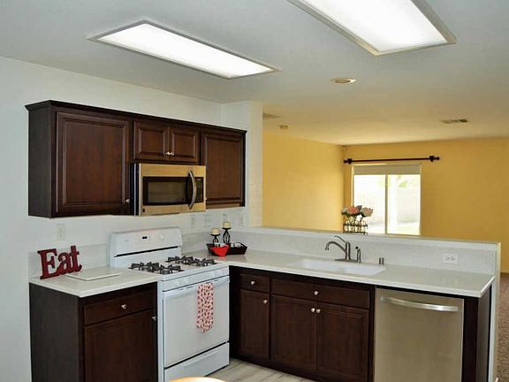 5th image of 43231 Fleetwood Dr