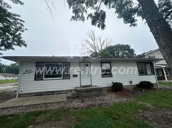 717 W Columbia St, Danville, IL 61832