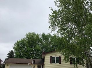 407 Birch Ave, Morris, MN 56267