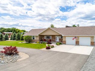 19 Trotter Rd, Cody, WY 82414