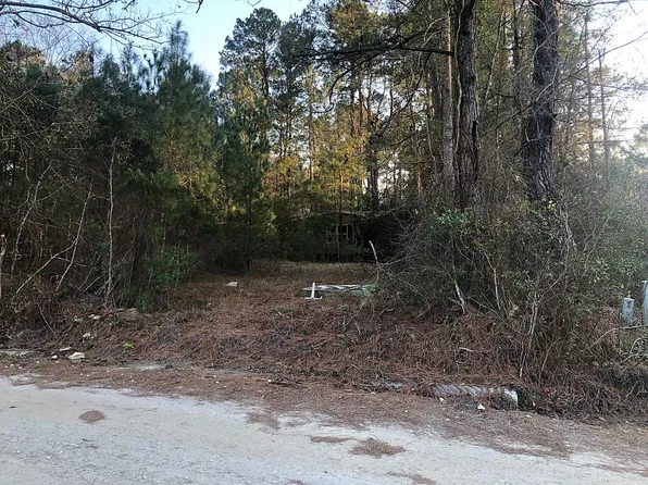 594 Colonial Landing Rd SE, Bolivia, NC 28422