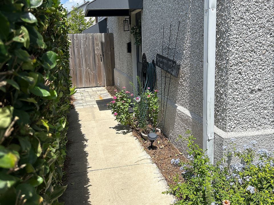 1st image of 227 Georgia St #1B