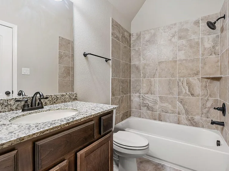 138 Meadow Run Dr — Photo 37