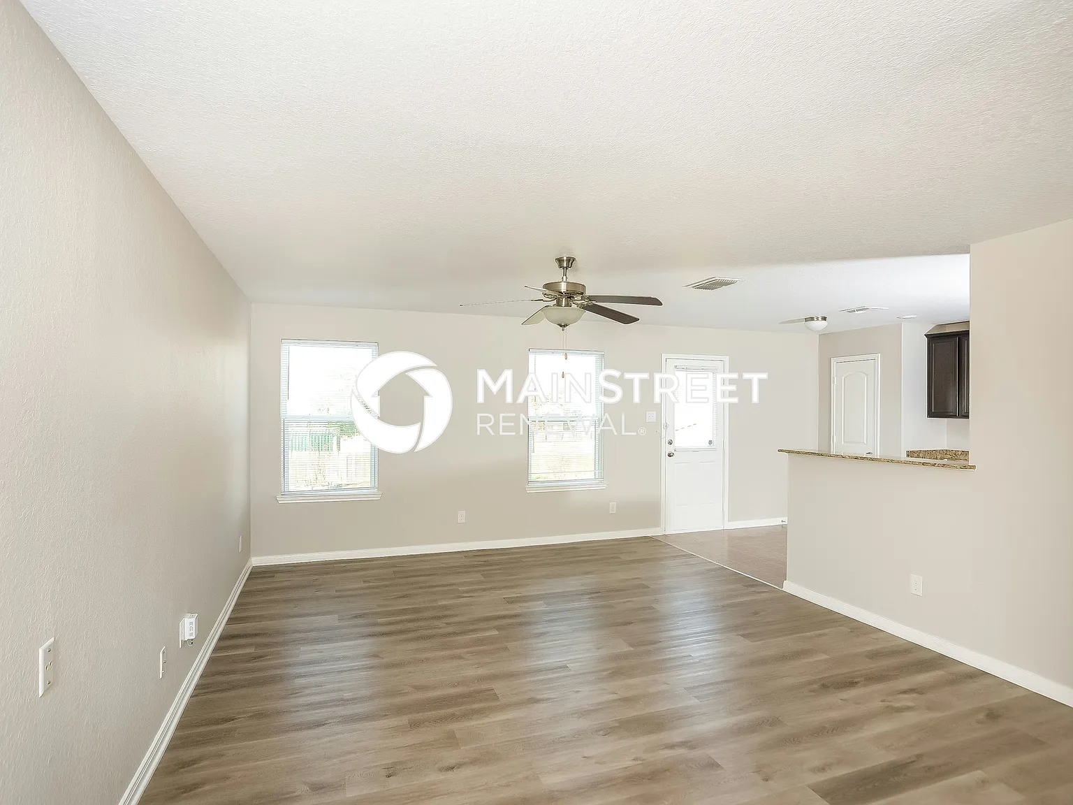 6138 Lakefront St — Photo 3