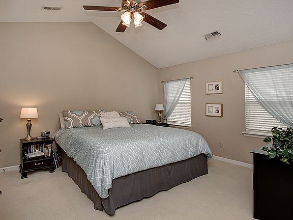4th image of 6205 Rosebriar Ln