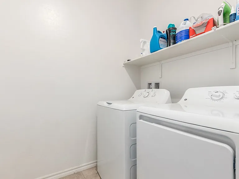 825 Star Estates Ave — Photo 26