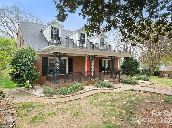 515 S Academy St, Lincolnton, NC 28092