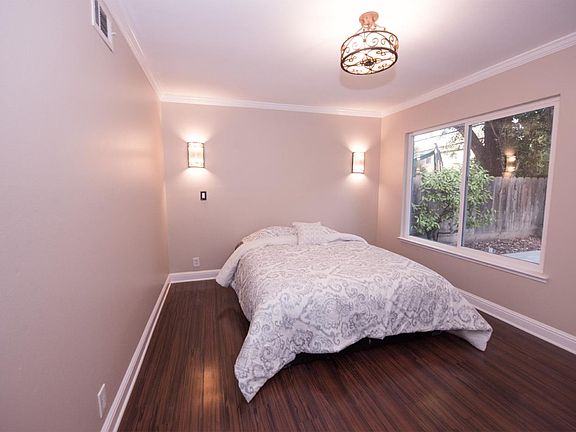 5th image of 750 Stardust Ln