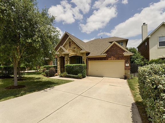 2nd image of 915 Golden Palomino Ct