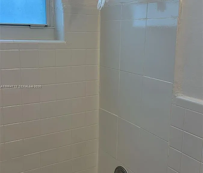 70 NW 77th St #25 — Photo 10
