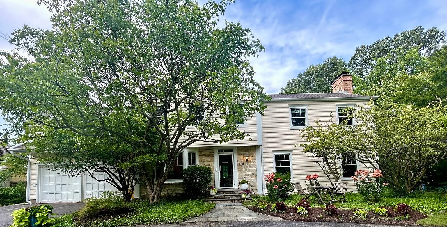 1188 Oak Ridge Dr photo 1