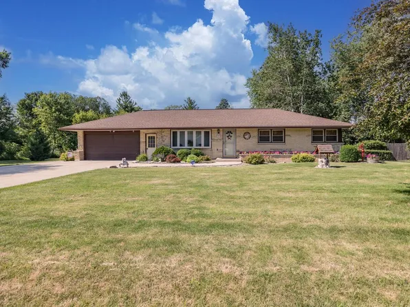 N58W21816 Maclynn DRIVE, Menomonee Falls, WI 53051