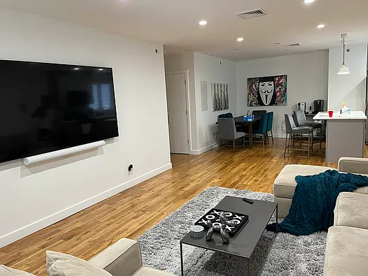 Rented by John R. Real Estate | media 14