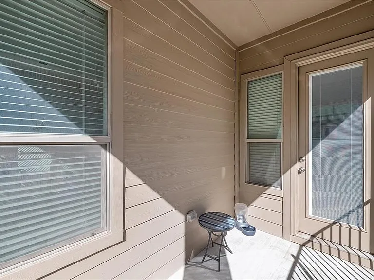 2421 Springhill Ave — Photo 17