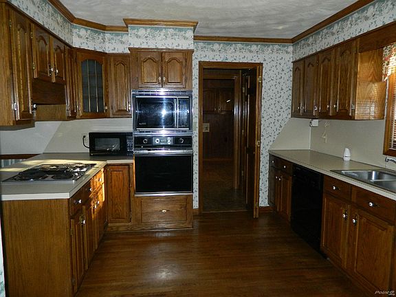 Kitchen with Beautiful Hardwood Floors