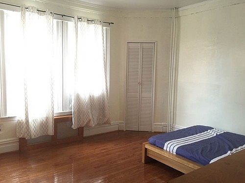 2nd image of 14940 Cherry Ave