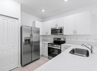 5515 NW 27th St, Lauderhill, FL 33313