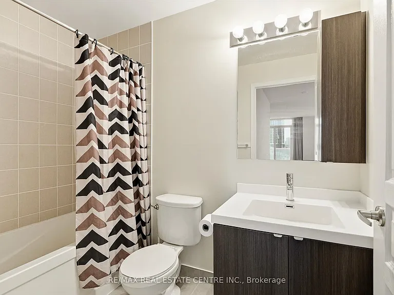 352 Front St W #1010 — Photo 22