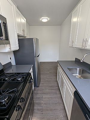 5th image of 80-15 Grenfell St #F12