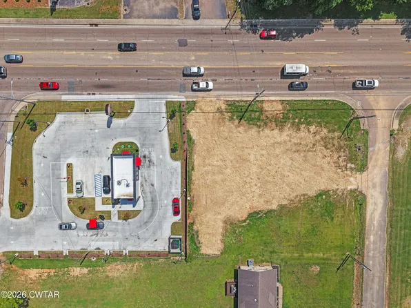 2613 N Highland Ave, Jackson, TN 38305