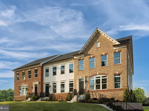 605 Harrington St, Middle River, MD 21220