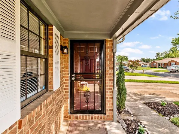 6125 Brookwood Dr APT B, Suffolk, VA 23435