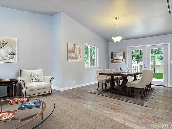 5th image of 13011 211th Avenue Ct E