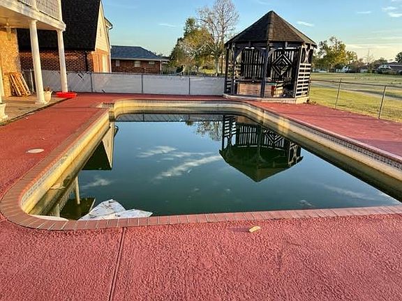 2nd image of 2144 Marion Dr