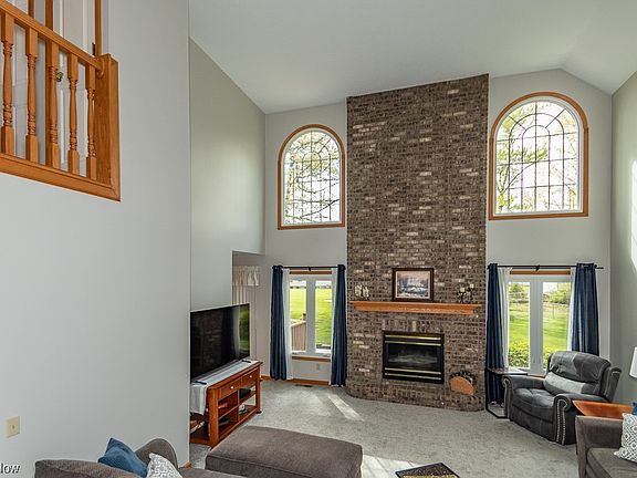 2nd image of 9366 Edmund Cir