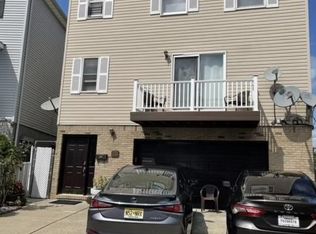 10 Elm Ct #2, Bayonne, NJ 07002