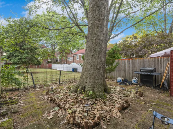 80-14 150th Street image 16 of 19