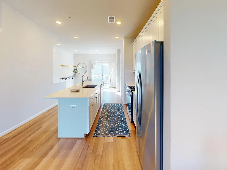 3485 Cormorant Dr — Photo 3