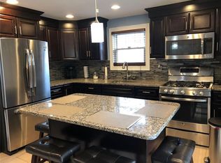 306 Aqueduct Rd, Cranston, RI 02910